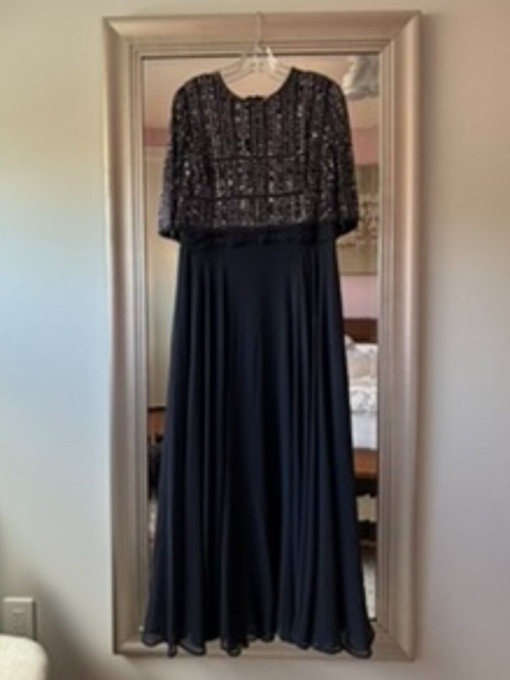 Mac Duggal Midnight Navy Chiffon Gown w/ Beaded Top Size 12 Style #9180